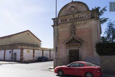 Menhir, chiese, lame, edifici militari: � la dimenticata "zona delle casermette" di Bari
